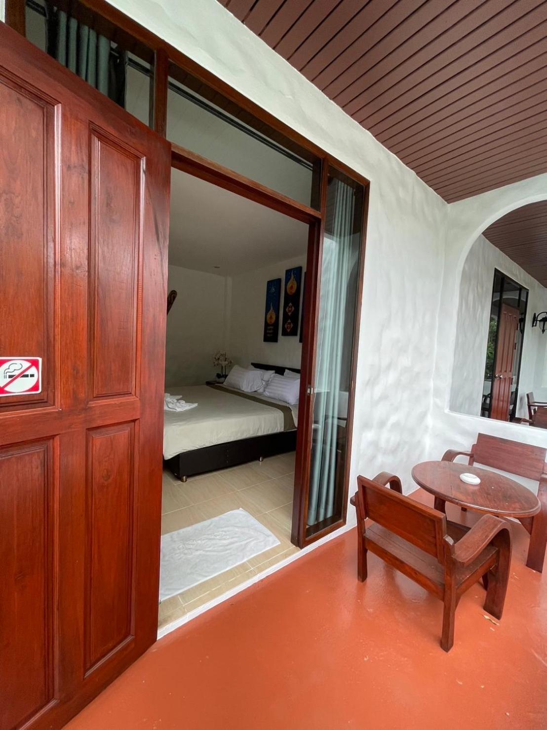 Gee Resort Ko Tao Exterior photo