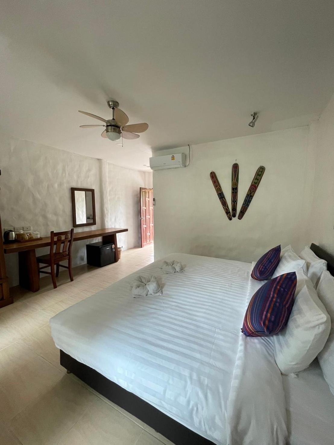 Gee Resort Ko Tao Exterior photo